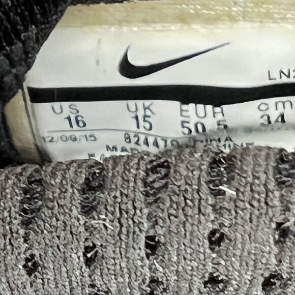 Nike Vapor Untouchable 2 Mens Size 16 Flyweave Football Cleats 824470-002 main image 9